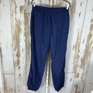 MacGregor, Navy Blue Windbreaker Pants. Size Large. Excellent vintage condition!